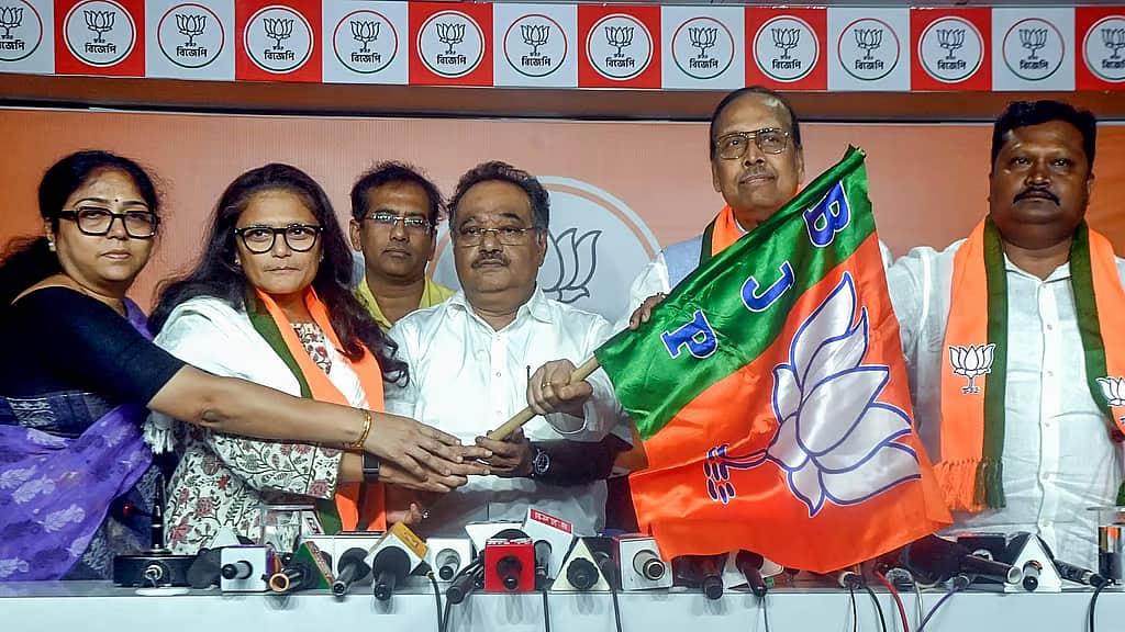 ದೀದಿಗೆ ಗಾಯದ ಮೇಲೆ ಬರೆ: ಬಿಜೆಪಿ ಸೇರ್ಪಡೆ ಬೆನ್ನಲ್ಲೇ ಮೂವರು TMC ಮಾಜಿ ಸಂಸದರು ಮತ್ತೆ ರಾಜ್ಯಸಭೆಗೆ ಅವಿರೋಧ ಆಯ್ಕೆ!