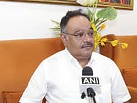 'ನಾವೇನು ತಿನ್ನಬೇಕು-ಬೇಡ ಎಂದು ಹೇಳುವ ಹಕ್ಕಿಲ್ಲ': ದುರ್ಗಾ ಪೂಜೆ ವೇಳೆ ಮಾಂಸಾಹಾರ ತ್ಯಜಿಸುವ ಕರೆಗೆ ಬಂಗಾಳ ಬಿಜೆಪಿ ಮುಖ್ಯಸ್ಥ!
