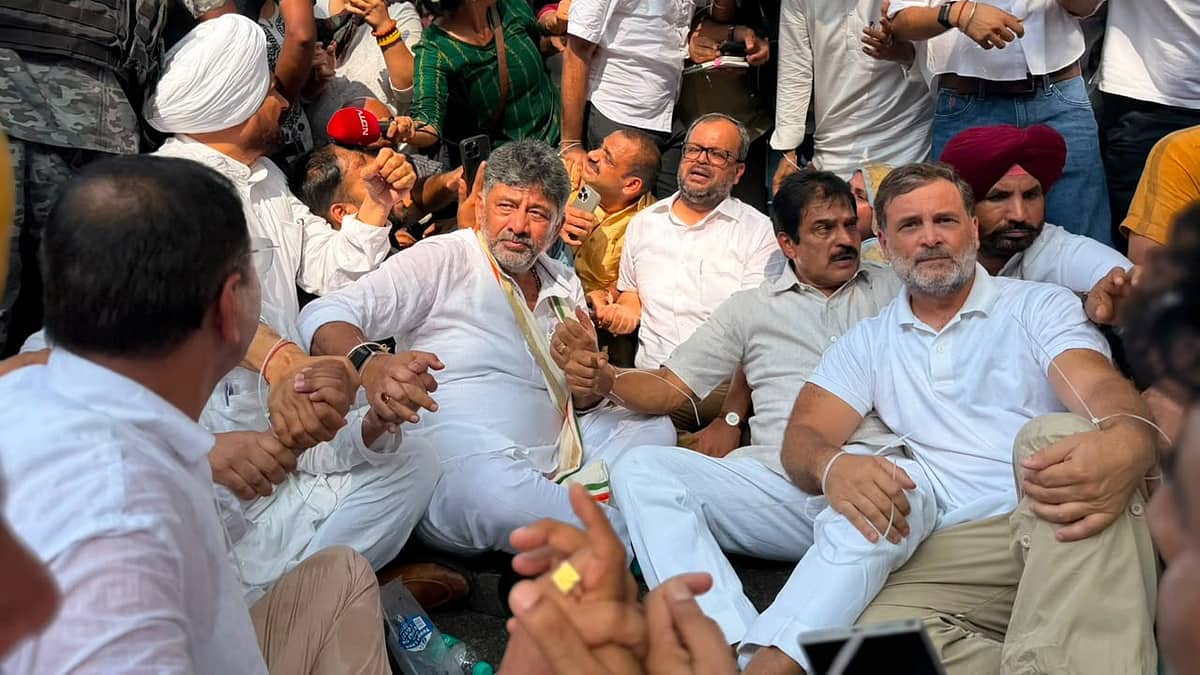 ಯುವಜನತೆಯ ಪ್ರತಿಭಟನೆ ಹತ್ತಿಕ್ಕುತ್ತಿರುವ ಕೇಂದ್ರ ಸರ್ಕಾರ: ಬಂಧನಕ್ಕೆ ಹೆದರಲ್ಲ, ನ್ಯಾಯ ಸಿಗುವವರೆಗೂ ಹೋರಾಟ- CM ಡಿಕೆ ಶಿವಕುಮಾರ್! Video