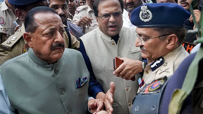 CJP Protest: ಹೊಸ ಮಾತುಕತೆಯ ಪ್ರಸ್ತಾಪ ಮುಂದಿಟ್ಟ ಕೇಂದ್ರ ಸರ್ಕಾರ; ಪ್ರತಿಭಟನಾಕಾರರು ಎಲ್ಲಿ ಹೇಳ್ತಾರೋ ಅಲ್ಲಿಯೇ ಚರ್ಚೆಗೆ ಸಿದ್ಧ- ಜೀತೇಂದ್ರ ಸಿಂಗ್!