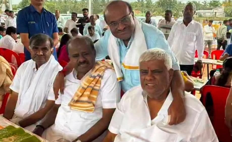 'ತಾಯಿ ಚೆನ್ನಮ್ಮನವರ ಸಮಾಧಿ ಸ್ಥಳದಲ್ಲಿ ಸುಂದರ ಸ್ಮಾರಕ ನಿರ್ಮಾಣ ಮಾಡುತ್ತೇವೆ': HD ಕುಮಾರಸ್ವಾಮಿ