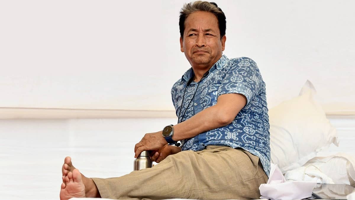 'ನನ್ನನ್ನು ಬಂಧಿಸಿ, ಇಲ್ಲವೇ ಹೋಗಲು ಬಿಡಿ': ಆಸ್ಪತ್ರೆಯಲ್ಲಿ Sonam Wangchuk ಗೆ ಕಿರುಕುಳ? ಹೊಸ ವಿಡಿಯೋ ವೈರಲ್; ಆಗಿದ್ದೇನು?