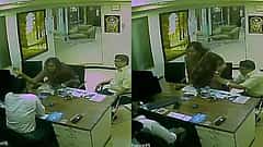 ಚೆನ್ನೈ: SBI ಬ್ರಾಂಚ್ ಮ್ಯಾನೇಜರ್ ಗೆ ಮಾಜಿ ಕೇಂದ್ರ ಸಚಿವ ಎಂಕೆ ಅಳಗಿರಿ ಪುತ್ರಿಯಿಂದ ಕಪಾಳಮೋಕ್ಷ! Video ವೈರಲ್