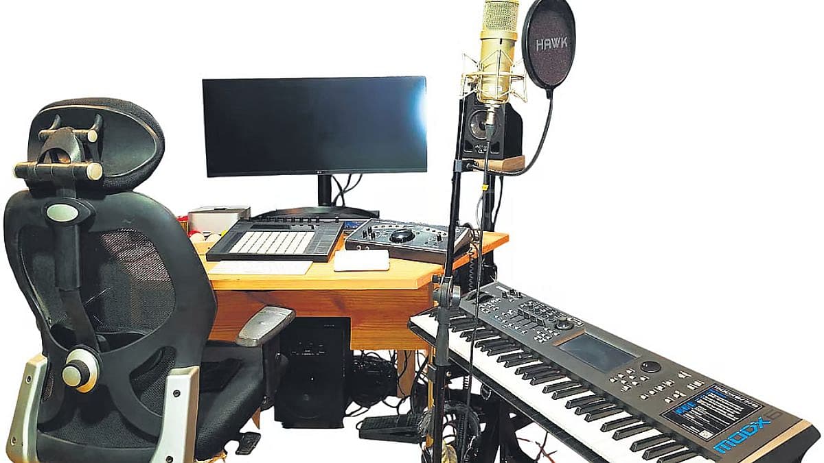 Ashok Paranjape studio