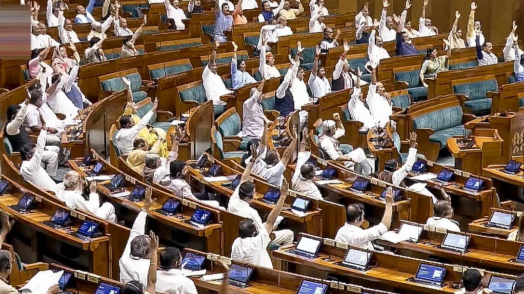 ಸ್ಪೀಕರ್ ಮಧ್ಯಸ್ಥಿಕೆ ಬಳಿಕ ಪಕ್ಷಗಳ ಒಪ್ಪಿಗೆ: 'ಪ್ರಶ್ನೆ ಪತ್ರಿಕೆ ಸೋರಿಕೆ ತಡೆ' ಮಸೂದೆ ಕುರಿತು ನಾಳೆ ಲೋಕಸಭೆಯಲ್ಲಿ ಚರ್ಚೆ ಸಾಧ್ಯತೆ!