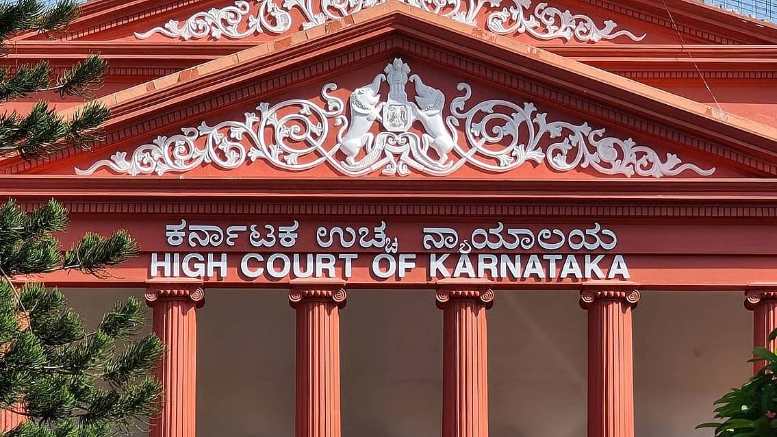 ಬಾಂಗ್ಲಾದವರ ಬಗ್ಗೆ ಮಾಹಿತಿ ಕೊಟ್ಟ 15 ನಿಮಿಷದಲ್ಲೇ ಭಾರತೀಯನ ವಿರುದ್ಧವೇ ಹಲ್ಲೆ ಕೇಸ್: ನಿಮ್ಮ ಓಲೈಕೆ ನಿಲ್ಲಿಸಿ; ಸರ್ಕಾರಕ್ಕೆ ಹೈಕೋರ್ಟ್ ಚಾಟಿ!