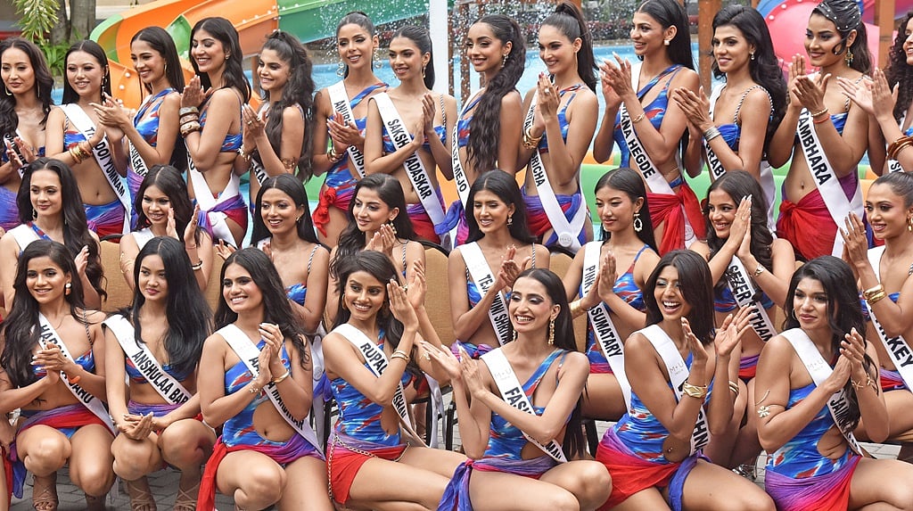 ಬೆಂಗಳೂರಿನಲ್ಲಿ Miss Universe India 2026: ಸ್ವಿಮ್ಸೂಟ್ ಸುತ್ತಿನಲ್ಲಿ ಮಿಂಚಿದ 52 ಫೈನಲಿಸ್ಟ್ಗಳು..!