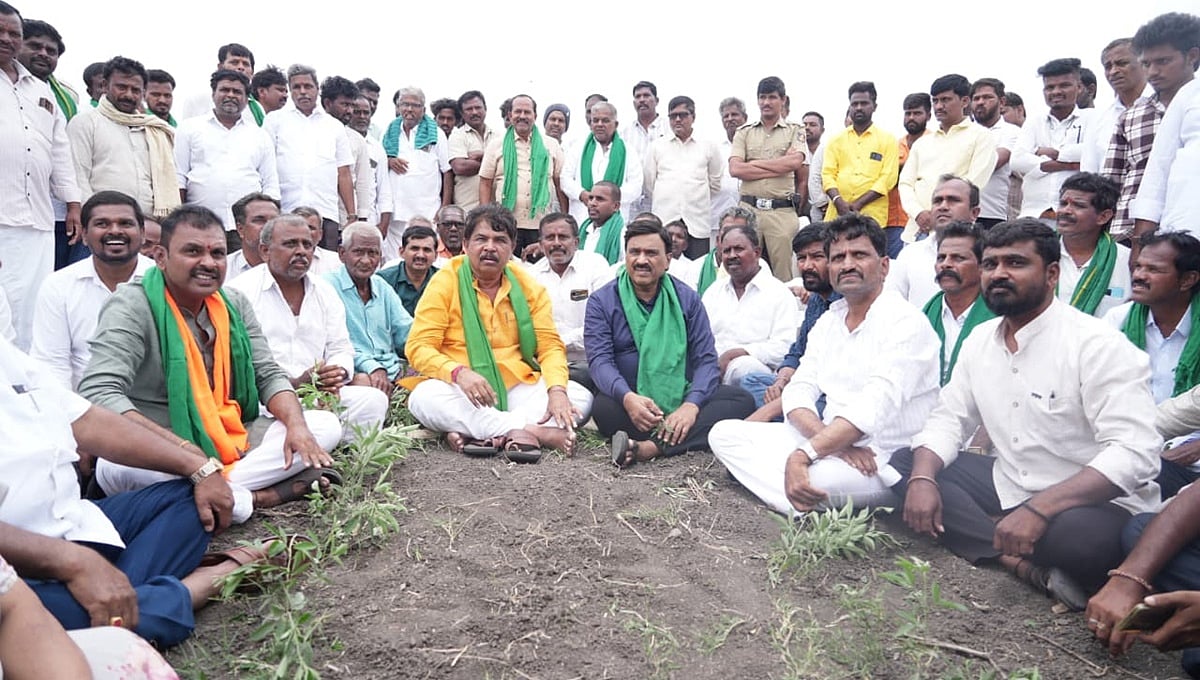 ಕೂಡಲೇ ಬರ ಘೋಷಿಸದಿದ್ದರೆ ಚಲೋ ಹೊಲ ಗದ್ದೆ ಧರಣಿ ಆರಂಭ: ಸಾಲಮನ್ನಾ ಮಾಡಲು ಆರ್. ಅಶೋಕ ಆಗ್ರಹ!