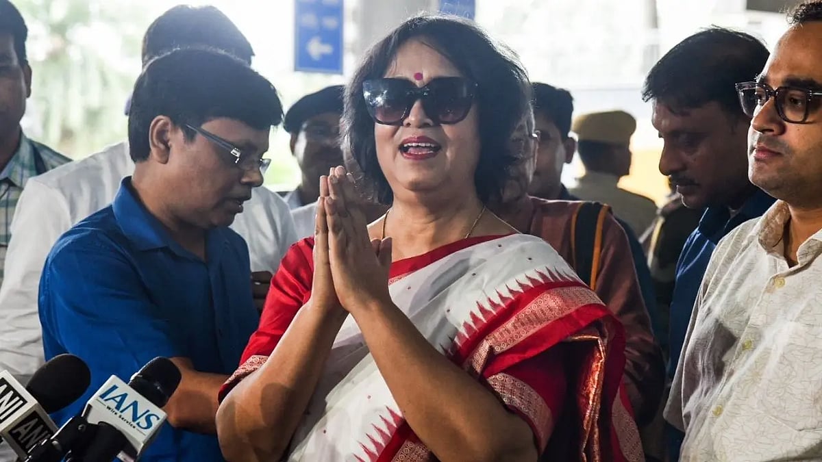 19 ವರ್ಷಗಳ ಬಳಿಕ ಕೋಲ್ಕತ್ತಾಗೆ ಲೇಖಕಿ Taslima Nasrin ಎಂಟ್ರಿ!; ಬಾಂಗ್ಲಾ ತೊರೆಯಲು ಕಾರಣವಾಗಿದ್ದ 'ಲಜ್ಜಾ'; Video