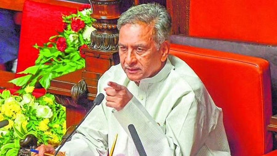ಸಿಎಂ ಡಿ.ಕೆ ಶಿವಕುಮಾರ್ ನನಗೆ ರಾಜೀನಾಮೆ ನೀಡುವಂತೆ ಹೇಳಿಲ್ಲ: ಸಭಾಪತಿ ಬಸವರಾಜ ಹೊರಟ್ಟಿ