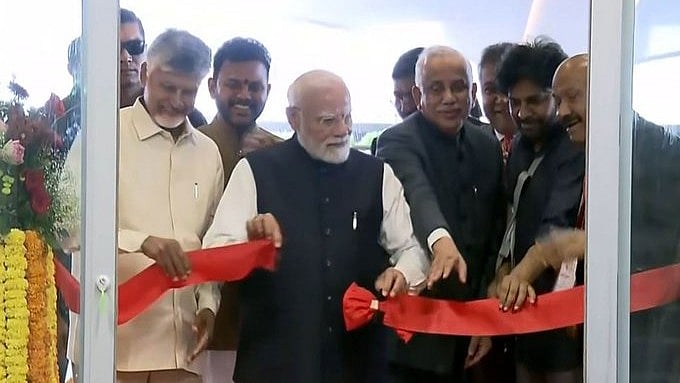 ಏರ್ಪೋರ್ಟ್ to ಸೆಮಿಕಂಡಕ್ಟರ್, ಆಂಧ್ರಕ್ಕೆ ಬಂಪರ್ ಗಿಫ್ಟ್: ವಿಮಾನ ನಿಲ್ದಾಣ ಉದ್ಘಾಟನೆ ಸೇರಿ 17,900 ಕೋಟಿ ರೂ ಯೋಜನೆಗಳಿಗೆ ಪ್ರಧಾನಿ ಮೋದಿ ಚಾಲನೆ