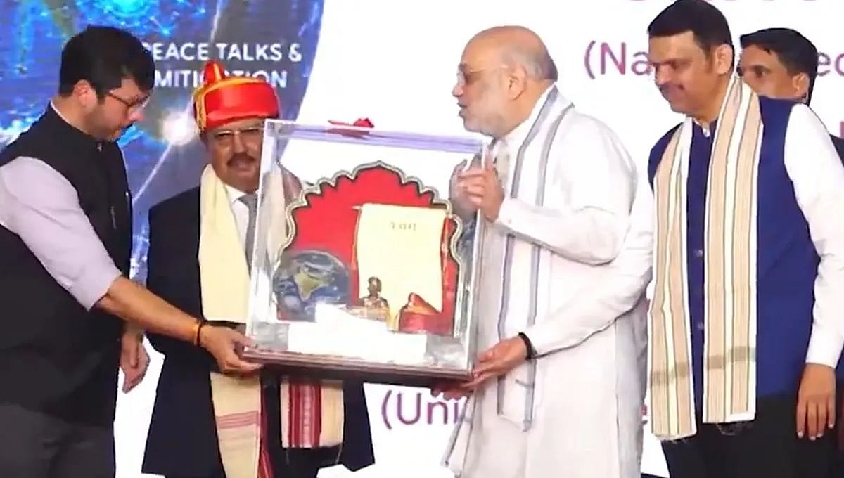 NSA ಅಜಿತ್ ದೋವಲ್ ಗೆ ಪ್ರತಿಷ್ಠಿತ ಲೋಕಮಾನ್ಯ ತಿಲಕ್ ರಾಷ್ಟ್ರೀಯ ಪ್ರಶಸ್ತಿ ಪ್ರದಾನ ಮಾಡಿದ ಅಮಿತ್ ಶಾ