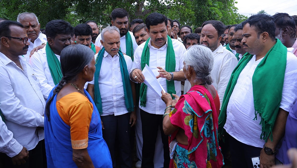 ರಾಜ್ಯದ ರೈತರಿಗೆ ತಕ್ಷಣ 10 ಸಾವಿರ ಕೋಟಿ ರೂ ಪರಿಹಾರ ಬಿಡುಗಡೆ ಮಾಡಿ: ರಾಜ್ಯ ಸರ್ಕಾರಕ್ಕೆ ಬಿ.ವೈ ವಿಜಯೇಂದ್ರ ಆಗ್ರಹ