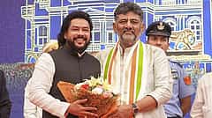 'ನನ್ನ ಮೇಲೂ ಪ್ರಕರಣಗಳಿವೆ, ಆದರೂ ಸಿಎಂ ಆದೆ': ಸಂಪುಟಕ್ಕೆ ಬಿ. ನಾಗೇಂದ್ರ ಸೇರ್ಪಡೆ ಸಮರ್ಥಿಸಿಕೊಂಡ ಶಿವಕುಮಾರ್!