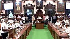 "ಜನ ನಾಯಗನ್ ಬಜೆಟ್': ಮಹಿಳೆಯರು, ಯುವಜನತೆಗೆ ದಳಪತಿ ವಿಜಯ್ ಬಂಪರ್ ಗಿಫ್ಟ್; ಶಾಲಾ ಶಿಕ್ಷಣಕ್ಕೆ ಅತಿ ಹೆಚ್ಚು ಅನುದಾನ
