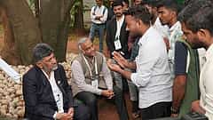 KEA ನೇಮಕಾತಿ ವಿವಾದ: ಪ್ರತಿಭಟನಾ ನಿರತ ವಿದ್ಯಾರ್ಥಿಗಳ ಭೇಟಿ ಮಾಡಿದ CM ಡಿ.ಕೆ ಶಿವಕುಮಾರ್; Video
