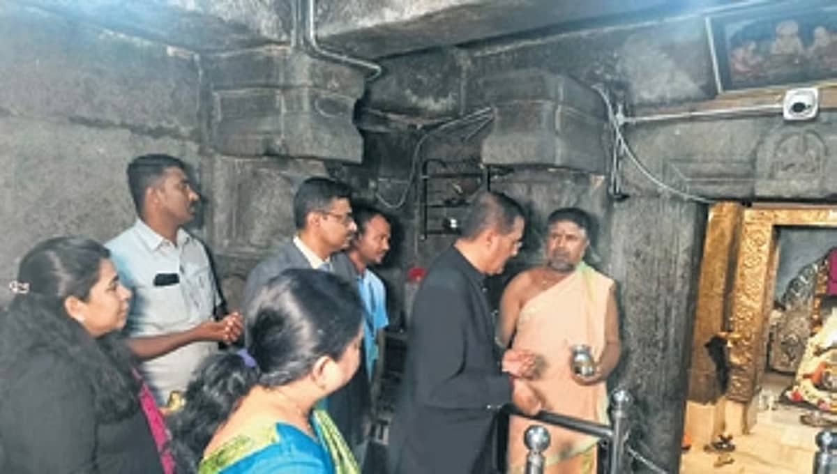 ಹಂಪಿಯಲ್ಲಿ ಅಕ್ರಮ ಹೋಂಸ್ಟೇಗಳಿಗೆ ಅನುಮತಿ: 54 ಅಧಿಕಾರಿಗಳ ವಿರುದ್ಧ ಲೋಕಾಯುಕ್ತ ದೂರು ದಾಖಲು