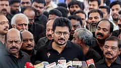 ಸುಳ್ಳು ಸುದ್ದಿ ಬಿತ್ತರ ಆರೋಪ: NDTV, India Todayಗೆ ಉದಯನಿಧಿ ಶಾಕ್; 100 ಕೋಟಿ ರೂ ಮಾನನಷ್ಟ ಮೊಕದ್ದಮೆ ನೋಟಿಸ್..!