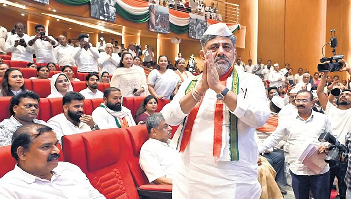 ಸಂಪುಟ ವಿಸ್ತರಣೆ- ಬಿಕ್ಕಟ್ಟು ಪರಿಹರಿಸುವತ್ತ ಸಿಎಂ ಚಿತ್ತ: 'ಸಮೃದ್ಧ' ಖಾತೆಗಳಿಗಾಗಿ ನೂತನ ಸಚಿವರ ಲಾಬಿ!