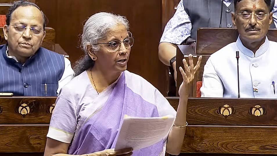 'ಸತ್ಯವನ್ನು ಎದುರಿಸುವ ಧೈರ್ಯವಿಲ್ಲ'; ಭಾರತದ ಕಮ್ಯುನಿಸ್ಟರು ಸಂಪೂರ್ಣ ಹೇಡಿಗಳು: ನಿರ್ಮಲಾ ಸೀತಾರಾಮನ್ ವಾಗ್ದಾಳಿ