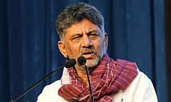 'ಪ್ರಜಾ ಸೇವೆ' ಅಡಿ ಜಿಲ್ಲಾ ಉಸ್ತುವಾರಿ ಸಚಿವರು-ಶಾಸಕರು ಪ್ರತಿ 2 ವಾರಕ್ಕೊಮ್ಮೆ ತಾಲೂಕುಗಳಿಗೆ ಭೇಟಿ ನೀಡಬೇಕು: CM; Video