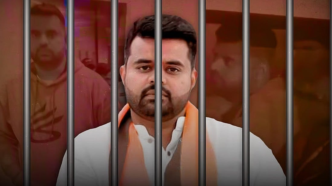 ಜೈಲಿನಲ್ಲಿದ್ದರೂ ಬಿಡದ ಚಟ: ಪ್ರಜ್ವಲ್ ರೇವಣ್ಣ ಸೆಲ್ನಲ್ಲಿ ಸಿಕ್ಕ ಮೊಬೈಲ್ನಲ್ಲಿ ಅಶ್ಲೀಲ ಫೋಟೋ, ವಿಡಿಯೋ ಪತ್ತೆ?