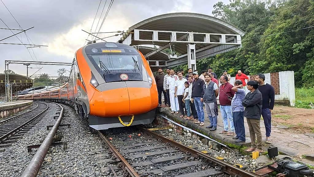 ಶಿರಾಡಿಘಾಟ್ನಲ್ಲಿ Vande Bharat ರೈಲು ಪ್ರಾಯೋಗಿಕ ಸಂಚಾರ ಯಶಸ್ವಿ..!