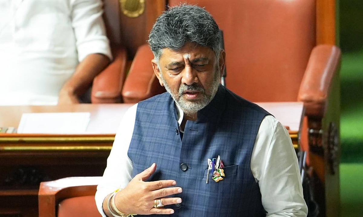 'ನನಗೆ ಪ್ರಹ್ಲಾದ ಜೋಷಿಯೂ ಬೇಕು, ಕುಮಾರಸ್ವಾಮಿ ಜತೆಗೂ ಕೆಲಸ ಮಾಡಲು ರೆಡಿ ಇದ್ದೀನಿ, ಒಗ್ಗಟ್ಟಿನಿಂದ ಕರ್ನಾಟಕ ಕಟ್ಟೋಣ': ಡಿ.ಕೆ ಶಿವಕುಮಾರ್; Video