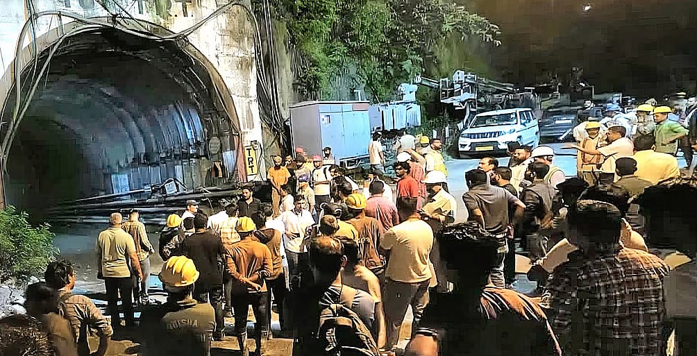 ಉತ್ತರಾಖಂಡ: ಚಮೋಲಿಯಲ್ಲಿ ಸುರಂಗ ಕುಸಿತ; 7 ಕಾರ್ಮಿಕರು ಸಾವು, 14 ಜನರಿಗೆ ಗಾಯ, 22 ಮಂದಿ ರಕ್ಷಣೆ; Video
