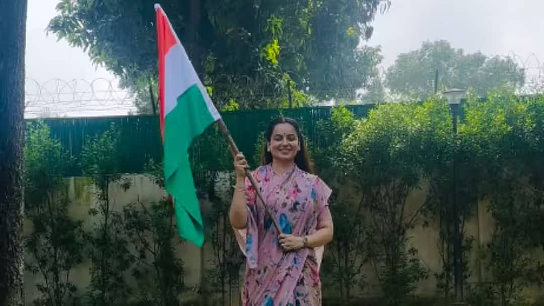 'ಆಂಟಿ, ಇಂಡಿಪೆಂಡೆಂಟ್ ಅಲ್ಲ, ಸರಿಯಾದ ಕಾಗುಣಿತವೂ ಗೊತ್ತಿಲ್ಲವೇ?': ಕಂಗನಾ ರಣಾವತ್ ಕಾಲೆಳೆದ ನೆಟ್ಟಿಗರು!