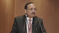 'ನಾನು ನಲ್ಸಾರ್ ಆಹ್ವಾನವನ್ನೇ ಸ್ವೀಕರಿಸಿಲ್ಲ; ಅಲ್ಲಿಗೆ ಹೋಗುವ ಪ್ರಶ್ನೆಯೇ ಇಲ್ಲ': CJI ಸೂರ್ಯಕಾಂತ್ ಸ್ಪಷ್ಟನೆ