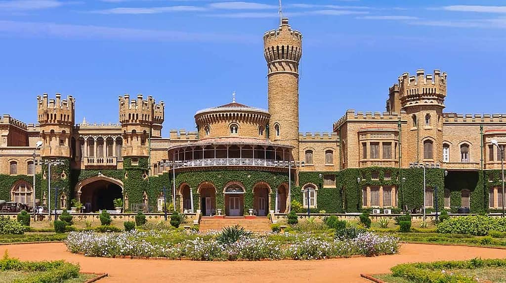ವೀಕೆಂಡ್ ಟ್ರಿಪ್ಗೆ ಬೆಸ್ಟ್ ಸ್ಪಾಟ್: ಕೇವಲ 20 ರೂಪಾಯಿಯಲ್ಲಿ ಬೆಂಗಳೂರಿನಲ್ಲೇ ನೋಡಿ 18ನೇ ಶತಮಾನದ ರಾಜವೈಭವ..!