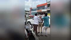 'ನನ್ ಕಾರನ್ನೇ ನಿಲ್ಲಿಸ್ತೀಯಾ?': ಟ್ರಾಫಿಕ್ ಪೊಲೀಸ್ ಮೇಲೆ ಹಲ್ಲೆ, JDS ನಾಯಕನ ಬಂಧನ, Video