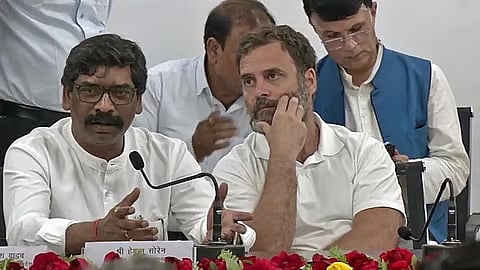 Jharkhand: ಪ್ರತಿಭಟನಾ ನಿರತ ವಿದ್ಯಾರ್ಥಿಗಳನ್ನು ಭೇಟಿಯಾಗಿ, ನೇಮಕಾತಿ ಪರೀಕ್ಷೆ ವಿವಾದ ಬಗೆಹರಿಸಿ; ಸಿಎಂ ಸೊರೆನ್ಗೆ ರಾಹುಲ್ ಗಾಂಧಿ ಮನವಿ