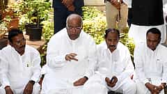'ನಾವು ದೇಶದ್ರೋಹಿಗಳಾ?: ಗಾಂಧಿ, ನೆಹರು, ಪಟೇಲ್, ಬೋಸ್ ನಿರ್ಧರಿಸಿದ ಆವೃತ್ತಿಯನ್ನೇ ಹಾಡುತ್ತಿದ್ದೇವೆ; ವಂದೇ ಮಾತರಂ ವಿವಾದಕ್ಕೆ Kharge ತಿರುಗೇಟು