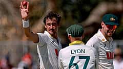 'ಮೊದಲು ಇಲ್ಲಿಂದ ತೊಲಗು..': 10 ಓವರ್, 6 ಮೇಡಿನ್, 6 ವಿಕೆಟ್.. Mitchell Starc 'ಮೇಲ್ ಈಗೋ' ಪ್ರದರ್ಶನ?