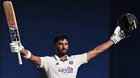 Cricket: ಶ್ರೀಲಂಕಾದಲ್ಲಿ ದೇವದತ್ ಪಡಿಕ್ಕಲ್ ಇತಿಹಾಸ ಸೃಷ್ಟಿ; ದ್ರಾವಿಡ್‌ರ 27 ವರ್ಷದ ದಾಖಲೆ ಸೇರಿ ಹಲವು ರೆಕಾರ್ಡ್ ಬರೆದ ಕನ್ನಡಿಗ