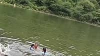 ವಿದ್ಯಾರ್ಥಿನಿಯರ ಜೊತೆ ಡ್ಯಾಂನಲ್ಲಿ ಸ್ನಾನ: ರಾಜಸ್ಥಾನ ಸರ್ಕಾರಿ ಶಾಲೆ ಪ್ರಾಂಶುಪಾಲ ಅಮಾನತು; Video