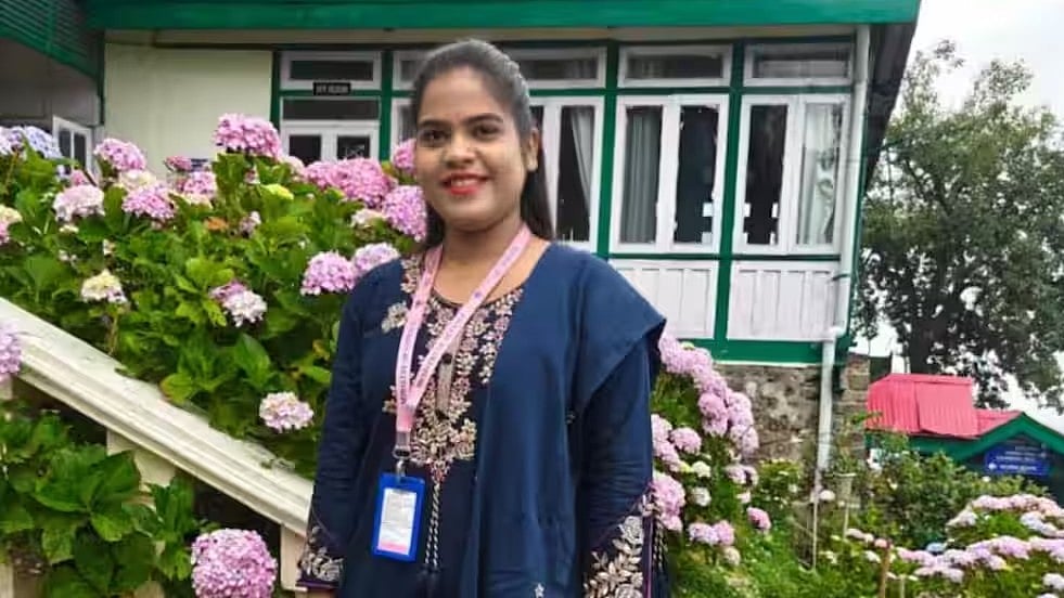 ದೆಹಲಿ: ರಕ್ಷಣಾ ಸಚಿವಾಲಯದ ಗರ್ಭಿಣಿ ಅಧಿಕಾರಿ ಆತ್ಮಹತ್ಯೆ; ಪತಿ, ಮಾವ, ಅತ್ತೆಯಿಂದ ಕಿರುಕುಳ ಆರೋಪ!