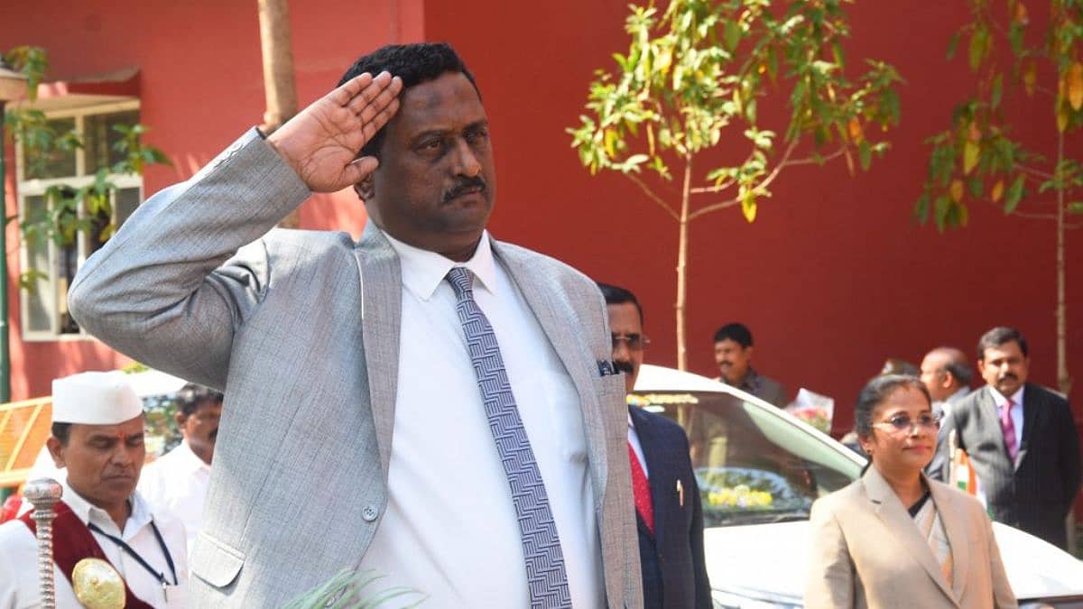 ಕುಂಭಮೇಳ ಬಜೆಟ್ನ 0.1% ರಷ್ಟು ಹಣ ಶಾಲೆಗಳಿಗೆ ಕೊಟ್ಟಿದ್ದರೆ ಸಾಕಿತ್ತು; ಸರ್ಕಾರಿ ಶಾಲೆಗಳ ದುಸ್ಥಿತಿ ಬಗ್ಗೆ ಸುಪ್ರೀಂ ಕೋರ್ಟ್ ನ್ಯಾಯಮೂರ್ತಿ ಪ್ರಸನ್ನ ವರಾಳೆ ಬೇಸರ