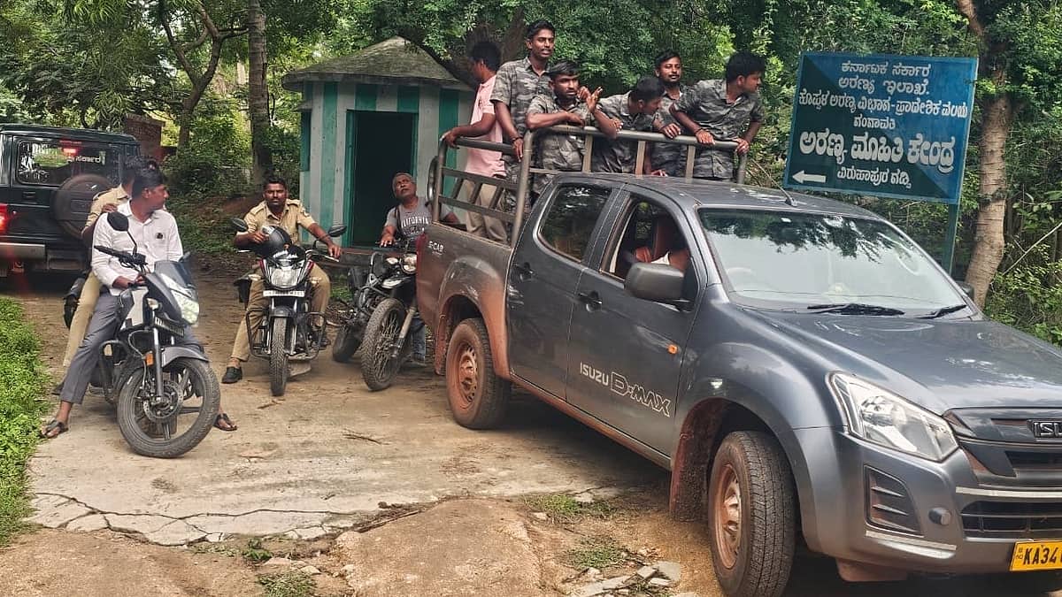 ಗಂಗಾವತಿಯಲ್ಲಿ 3 ತಿಂಗಳಿಂದ ಓಡಾಡುತ್ತಿದ್ದ ಹುಲಿ ಕೊನೆಗೂ ಕ್ಯಾಮೆರಾಗೆ ಸೆರೆ; ಕಾರ್ಯಾಚರಣೆಗೆ ಅರಣ್ಯ ಇಲಾಖೆ ಸಜ್ಜು