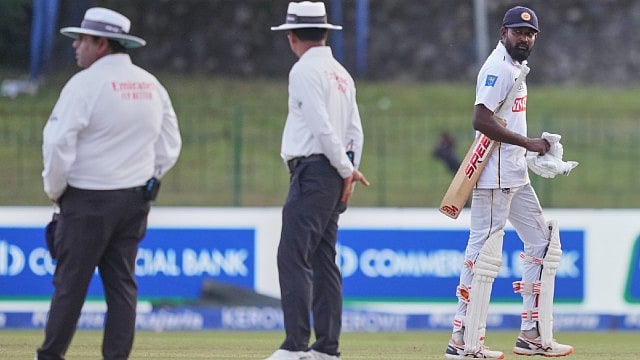 2nd Test: ಬೌಂಡರಿ ಲೈನ್ ಬಳಿ ದುರ್ವರ್ತನೆ ತೋರಿದ್ದ ಲಂಕಾ ಆಟಗಾರ Prabath Jayasuriya ವಿರುದ್ಧ ICC ಕ್ರಮ!