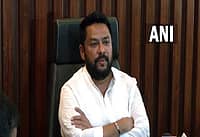 'ರಾಜೀನಾಮೆಗೆ ಸಂಬಂಧಿಸಿದ ಚರ್ಚೆಯೇ ನಡೆದಿಲ್ಲ, ವರದಿಗಳು ಸಂಪೂರ್ಣವಾಗಿ ಸತ್ಯಕ್ಕೆ ದೂರ': ಸಚಿವ ಬಿ ನಾಗೇಂದ್ರ