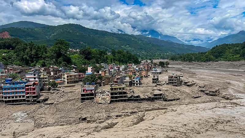 Nepal floods: 80 ಸೇತುವೆಗಳು ಹಾನಿ, 40 ಕಿ.ಮೀ ರಸ್ತೆಗಳು ನಾಶ