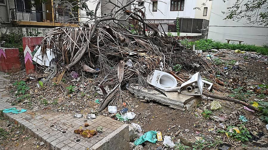 ಖಾಲಿ ಸೈಟ್ ಕ್ಲೀನ್ ಮಾಡದೆ ಹಾಗೆ ಬಿಟ್ಟಿದ್ದೀರಾ? ಮಾಲೀಕರಿಗೆ ಬೀಳಲಿದೆ ಭಾರೀ ದಂಡ; GBA ಕಠಿಣ ಕ್ರಮ
