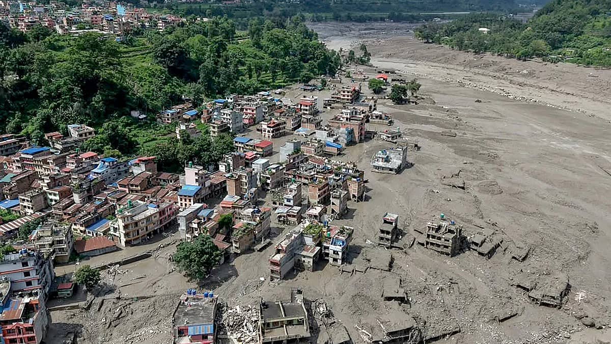 Nepal Floods: 'ಸಾವಿನ ಸಂಖ್ಯೆ ಊಹೆಗೂ ನಿಲುಕದಷ್ಟು ಏರಬಹುದು'; ಚೀನಾ ನಡೆ ಕುರಿತು ನೇಪಾಳ ಮಾಜಿ ಸಚಿವರ ಅನುಮಾನ!
