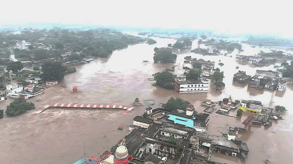 ಮಧ್ಯಪ್ರದೇಶ: ಚಿತ್ರಕೂಟದಲ್ಲಿ 2 ದಶಕಗಳಲ್ಲೇ ಅತ್ಯಂತ ಭೀಕರ ಪ್ರವಾಹ; ಉಕ್ಕಿ ಹರಿದ ಮಂದಾಕಿನಿ ನದಿ; 1,000 ಜನರ ರಕ್ಷಣೆ