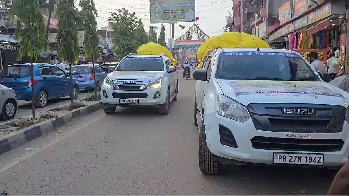 ನೆರೆ ಸಂತ್ರಸ್ತರಿಗೆ ನೆರವು ಹೊತ್ತು ಹೋದವರಿಗೆ ಶಾಕ್: 'ಇಲ್ಲೇ ಖರೀದಿಸಿ' ಎಂದ ನೇಪಾಳ ಅಧಿಕಾರಿಗಳು! ಆಗಿದ್ದೇನು?