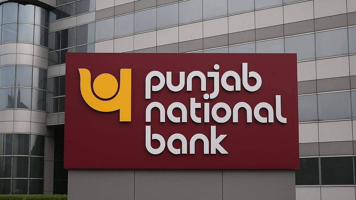 PNB ಬ್ಯಾಂಕ್ನಲ್ಲಿ ಬಯಲಾಯ್ತು ಮಹಾ ಗೋಲ್ಮಾಲ್! ಕಾಣೆಯಾಗಿದ್ದ 4 ಲಕ್ಷ ರೂ ಹುಡುಕಲು ಹೊರಟ ಬ್ಯಾಂಕ್ಗೆ ಸಿಕ್ಕಿದ್ದು ಬರೋಬ್ಬರಿ ₹7.40 ಕೋಟಿ ನಕಲಿ ನೋಟು