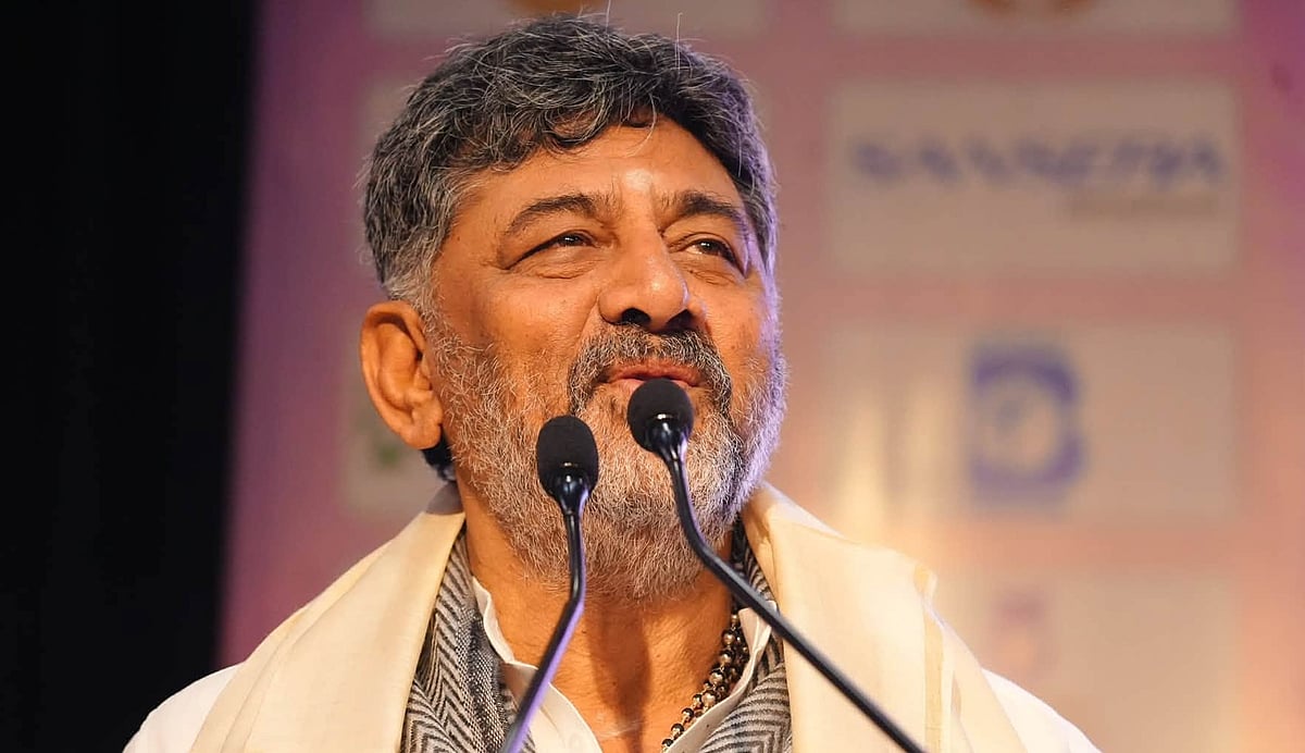 'ದುಡ್ಡು-ಬ್ಲಡ್ಡು ಸರ್ಕ್ಯುಲೇಟ್ ಆಗ್ತಿರಬೇಕು, ಅದರಿಂದ ಹಣಕಾಸು ವ್ಯವಸ್ಥೆ, ನಮ್ಮ ಆರೋಗ್ಯ ಸದೃಢವಾಗಿರುತ್ತದೆ': CM ಶಿವಕುಮಾರ್; Video
